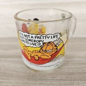 VINTAGE Garfield Glass Mug with Comic Design